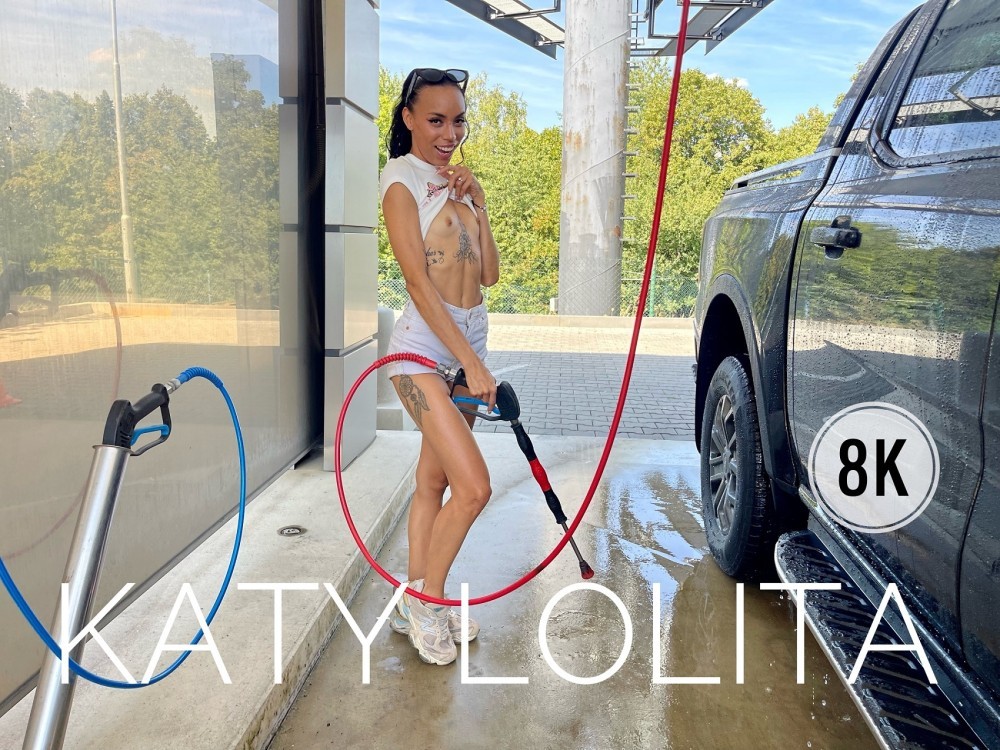 Violeta Grey's Steamy Car Wash Seduction