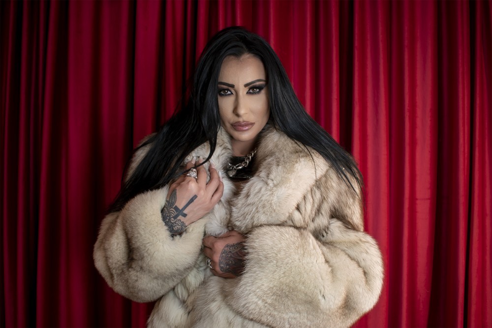 Mistress Kennya - Caught in the Act Wanker's Punishment