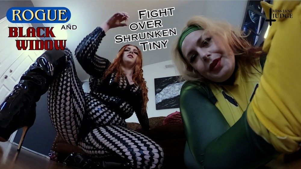 Rogue vs Black Widow: Epic Giantess VR Clash