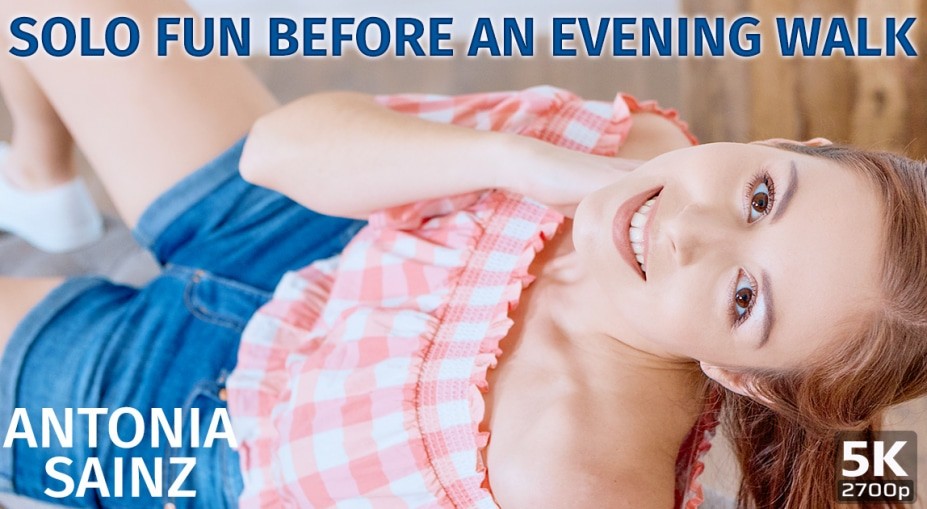 Antonia Sainz Solo Fun Before Evening Walk