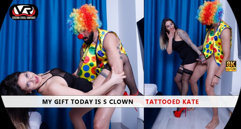 Tattooed Kate in Wild Clown Fantasy VR