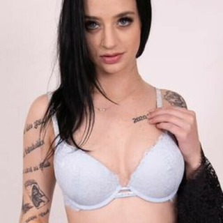 Sansa Snow Pornstar