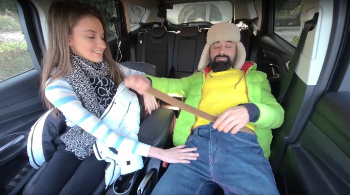 A Car Stop For Fuck And Creampie - Image 2