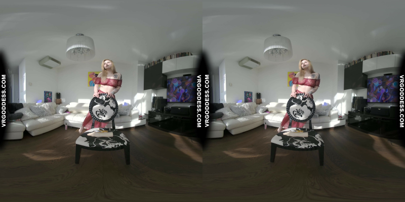 Hot Babe Melonie Extreme Fisting Pussy Opening Up And Stretching Her Gash - Image 1