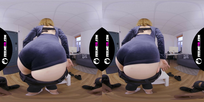 Redhead Big Tits Teen Lilly Mays Virtual Reality Striptease - Image 2