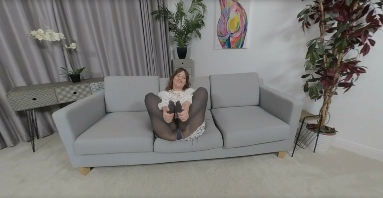 Lottii Rose Sensual Solo Tease in 4K - Image 6