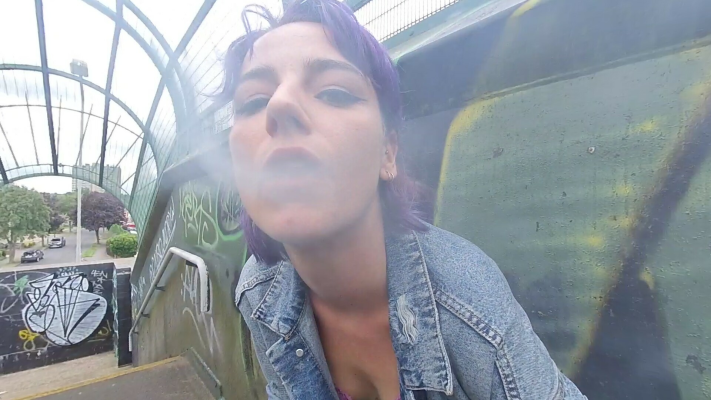 Annabel Lee - Smoking On The Bridge - Image 1