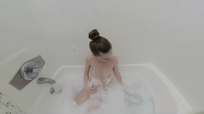 Emily Bloom in Sensual Bath Bubbles VR - Image 1